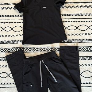 Women’s figs scrub set - black